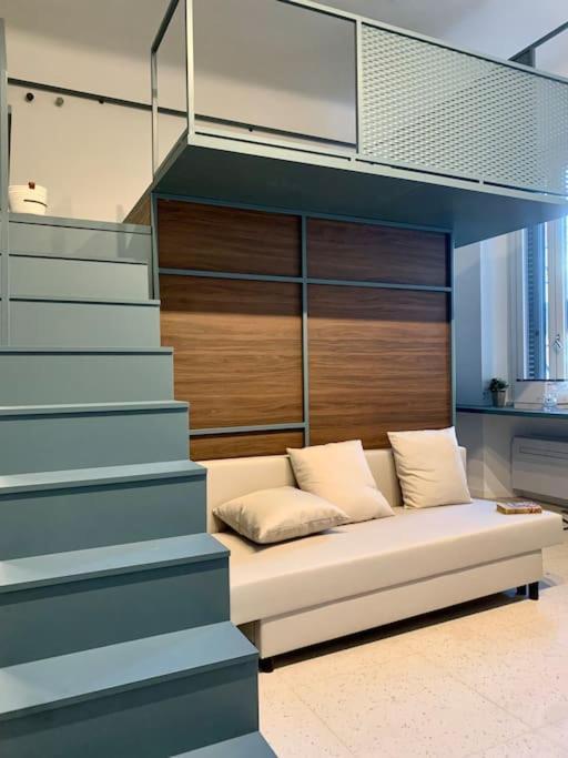Lovely Studio Flat In Bocconi Milano Esterno foto