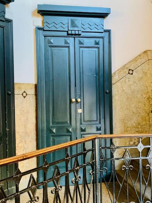 Lovely Studio Flat In Bocconi Milano Esterno foto